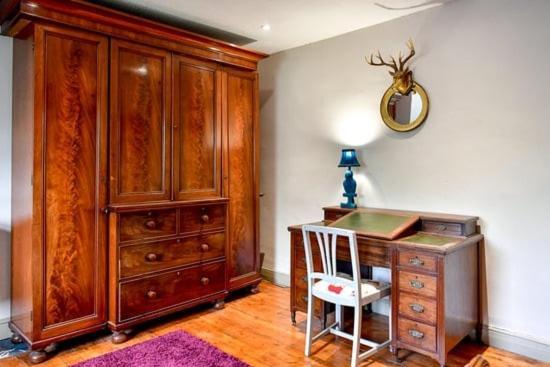 Quirky 4 Bedroom Apartment With Terrace Cardiff Esterno foto