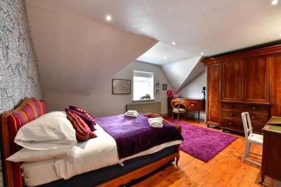 Quirky 4 Bedroom Apartment With Terrace Cardiff Esterno foto